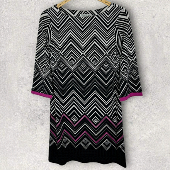 Eliza J Dresses & Skirts - Nordstrom Eliza J Zig Zag Shift Dress Black‎ White Pink Size 4 Stretch EJ4M7405